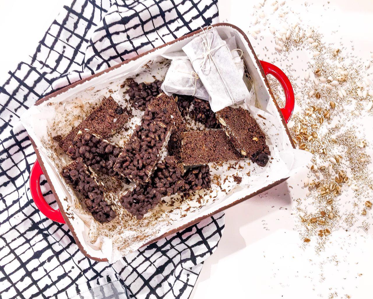 Barrette ai cereali soffiati e cioccolato