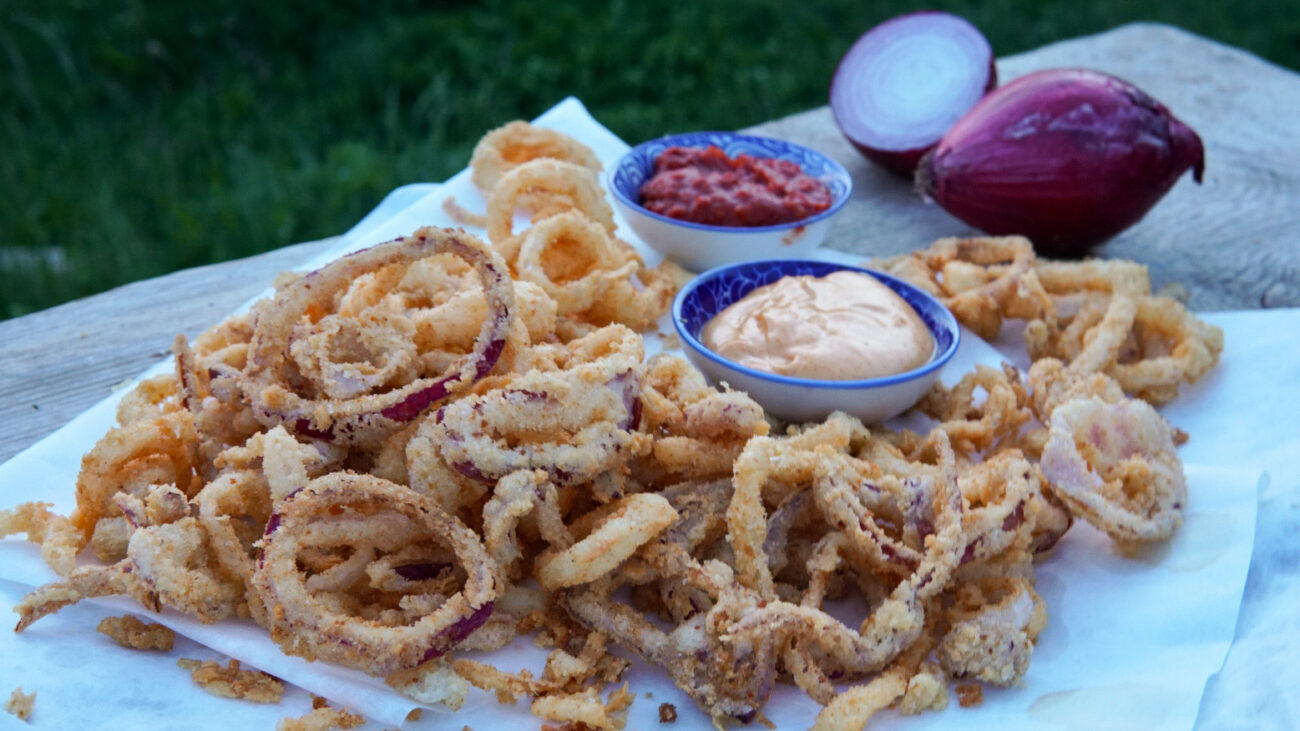 Onion Rings: anelli di cipolla croccanti e non unti